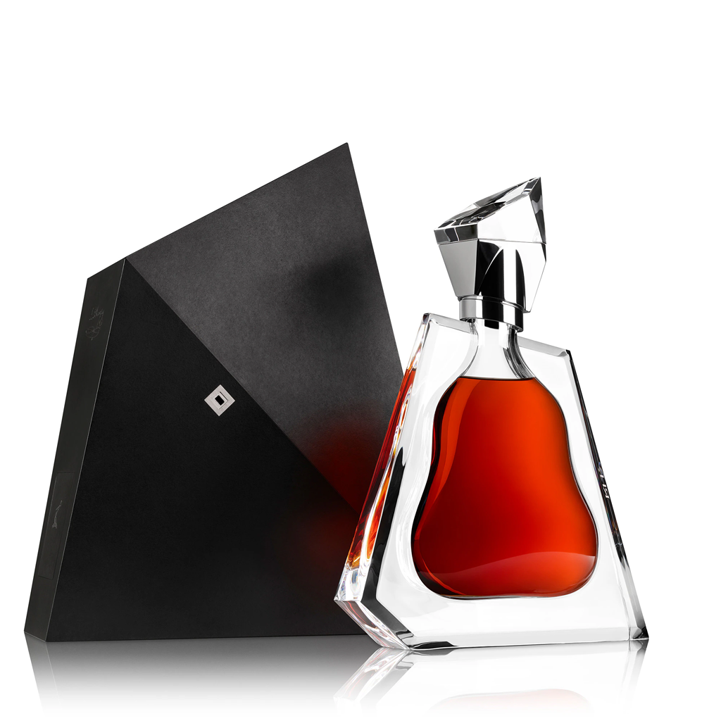 Hennessy Cognac Richard 700ml – Mission Liquor