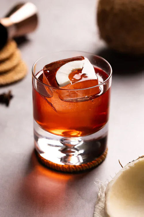 Roasted Coconut Negroni 🥃